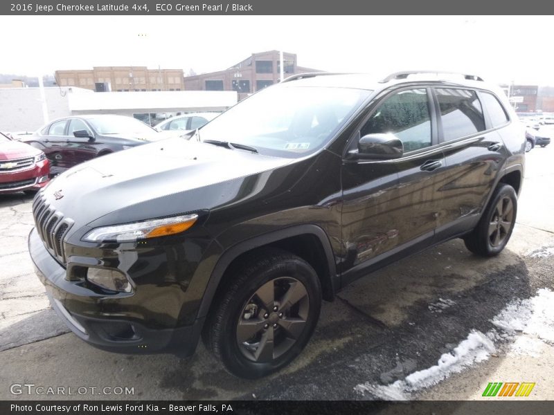 ECO Green Pearl / Black 2016 Jeep Cherokee Latitude 4x4