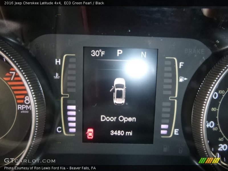ECO Green Pearl / Black 2016 Jeep Cherokee Latitude 4x4