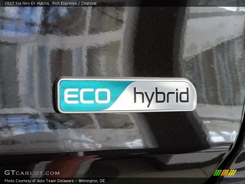 Rich Espresso / Charcoal 2017 Kia Niro EX Hybrid