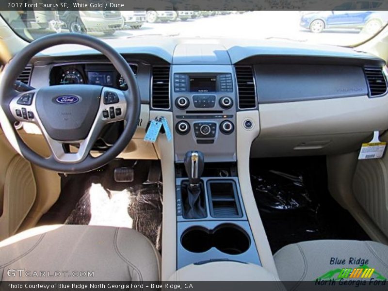 White Gold / Dune 2017 Ford Taurus SE