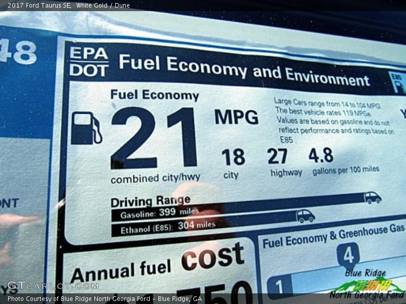 White Gold / Dune 2017 Ford Taurus SE