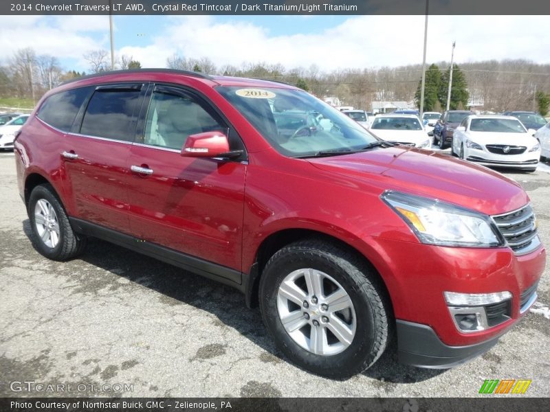 Front 3/4 View of 2014 Traverse LT AWD