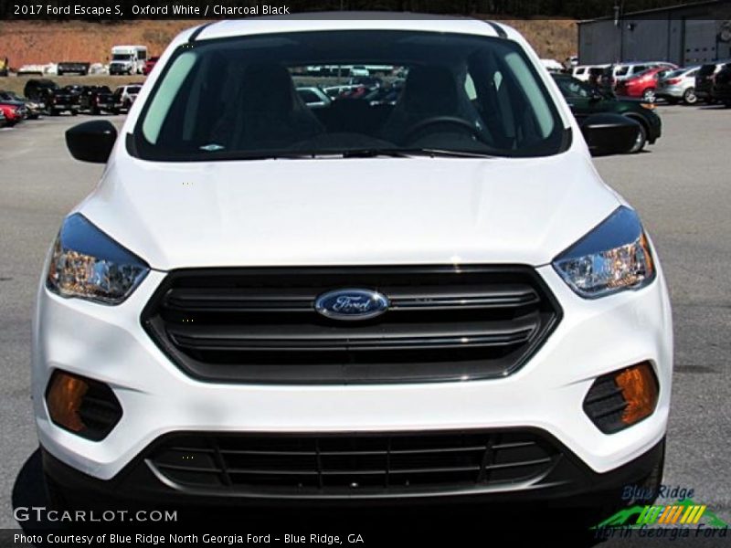 Oxford White / Charcoal Black 2017 Ford Escape S