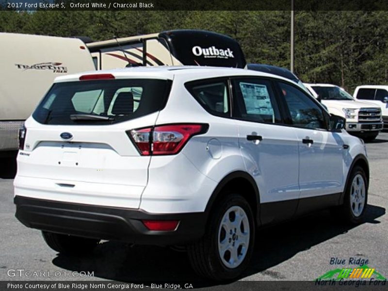 Oxford White / Charcoal Black 2017 Ford Escape S
