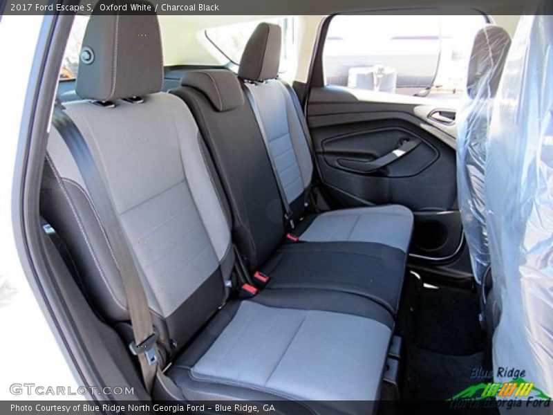 Oxford White / Charcoal Black 2017 Ford Escape S
