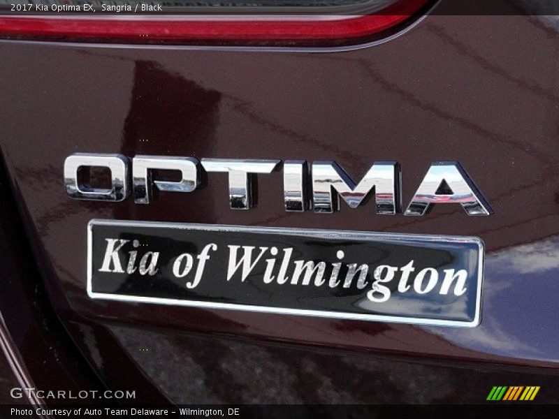 Sangria / Black 2017 Kia Optima EX