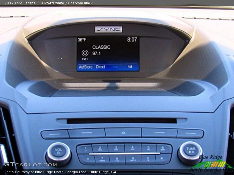 Oxford White / Charcoal Black 2017 Ford Escape S