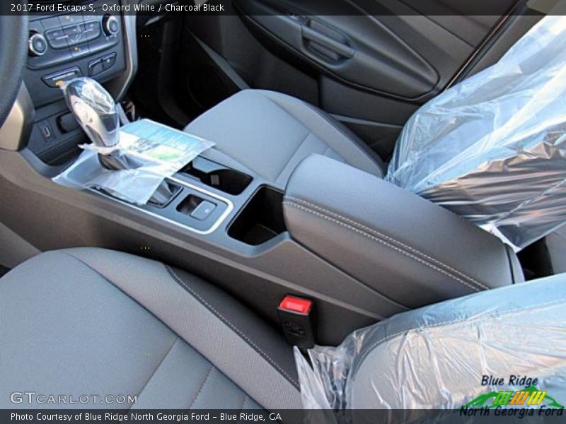 Oxford White / Charcoal Black 2017 Ford Escape S