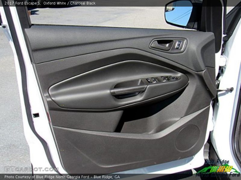 Oxford White / Charcoal Black 2017 Ford Escape S
