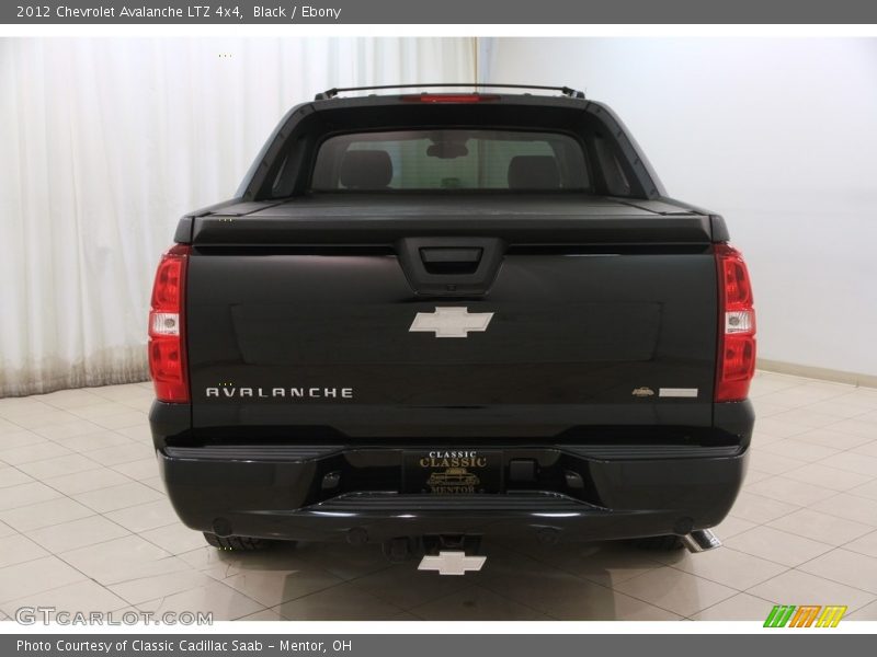 Black / Ebony 2012 Chevrolet Avalanche LTZ 4x4