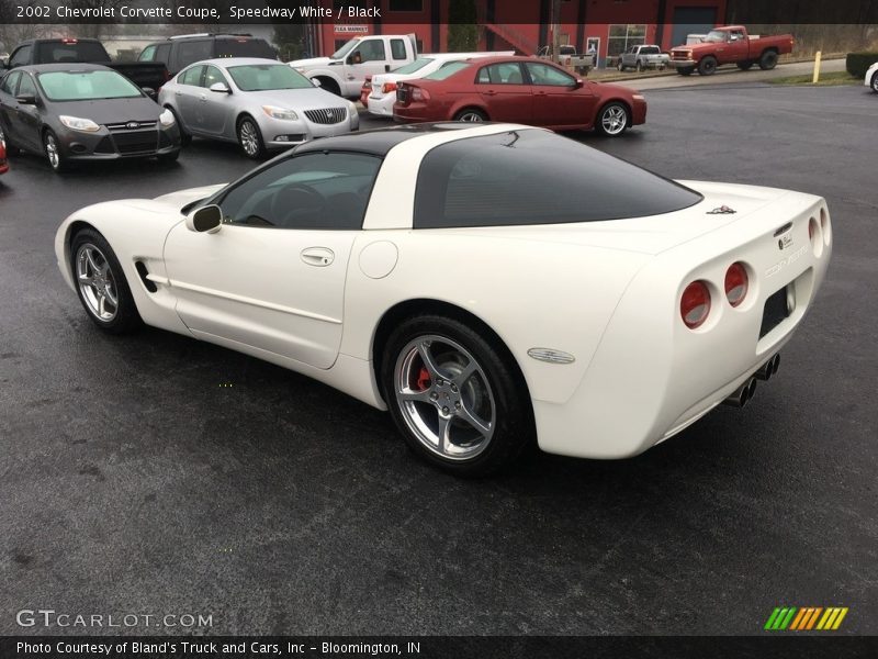 Speedway White / Black 2002 Chevrolet Corvette Coupe
