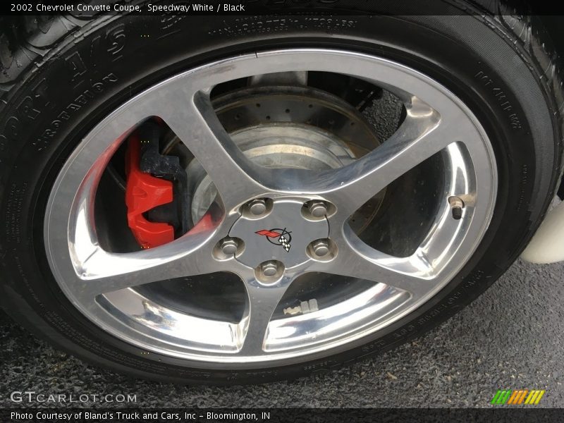 Speedway White / Black 2002 Chevrolet Corvette Coupe