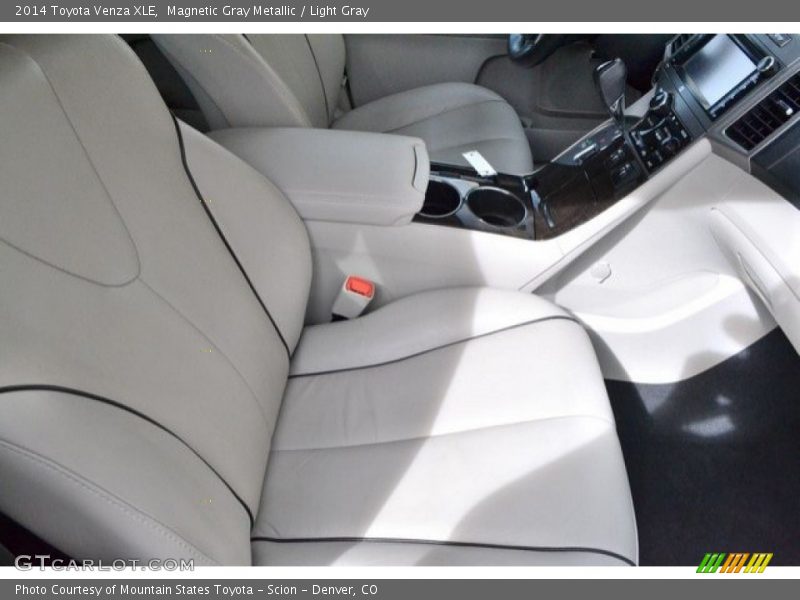 Magnetic Gray Metallic / Light Gray 2014 Toyota Venza XLE