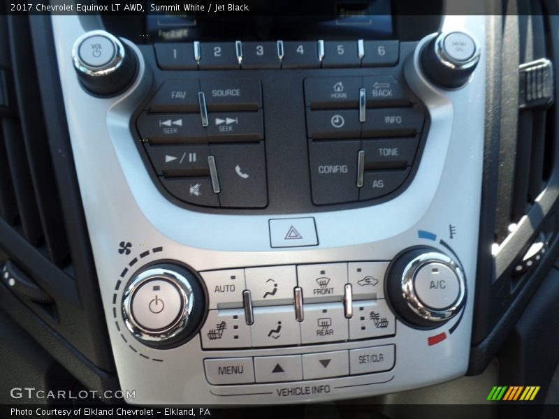 Summit White / Jet Black 2017 Chevrolet Equinox LT AWD