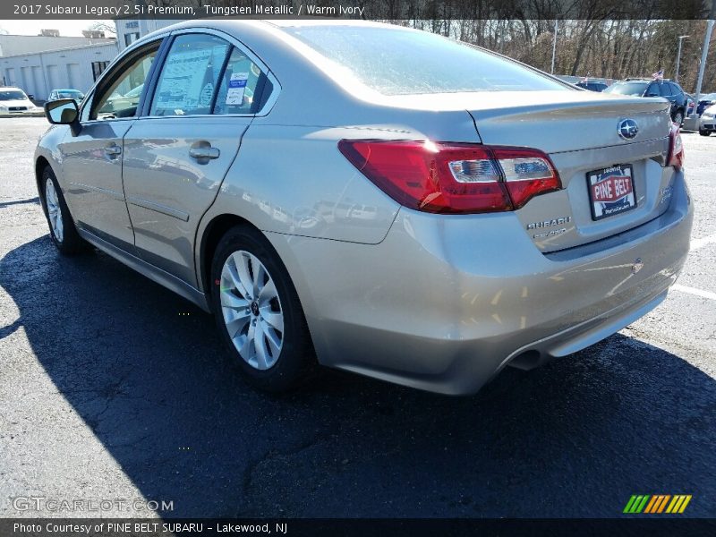 Tungsten Metallic / Warm Ivory 2017 Subaru Legacy 2.5i Premium