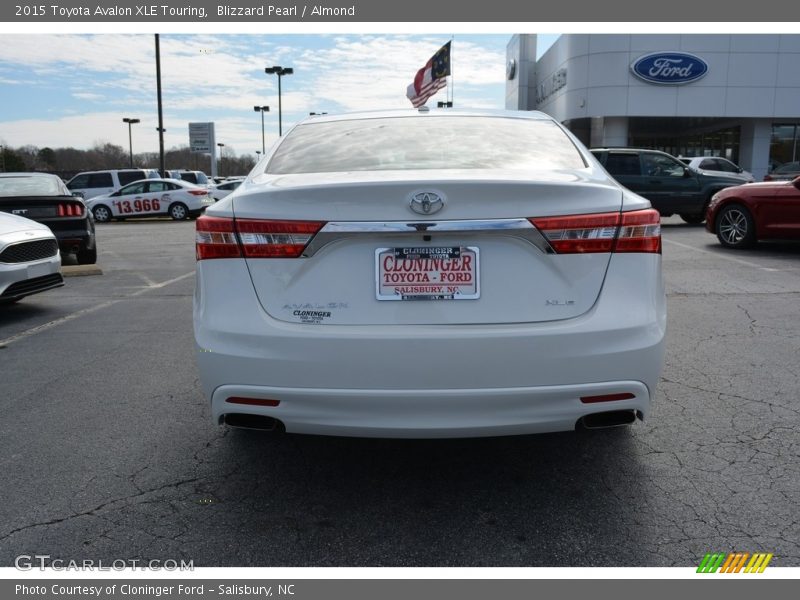 Blizzard Pearl / Almond 2015 Toyota Avalon XLE Touring