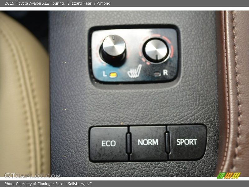 Blizzard Pearl / Almond 2015 Toyota Avalon XLE Touring