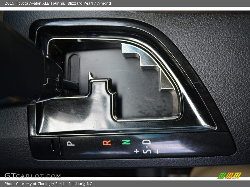 Blizzard Pearl / Almond 2015 Toyota Avalon XLE Touring