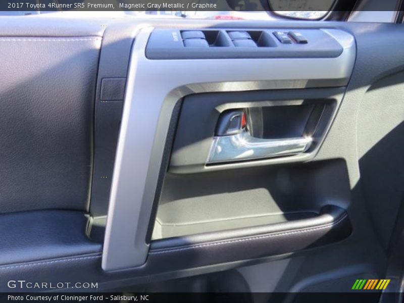 Magnetic Gray Metallic / Graphite 2017 Toyota 4Runner SR5 Premium