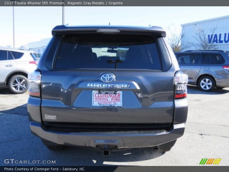 Magnetic Gray Metallic / Graphite 2017 Toyota 4Runner SR5 Premium