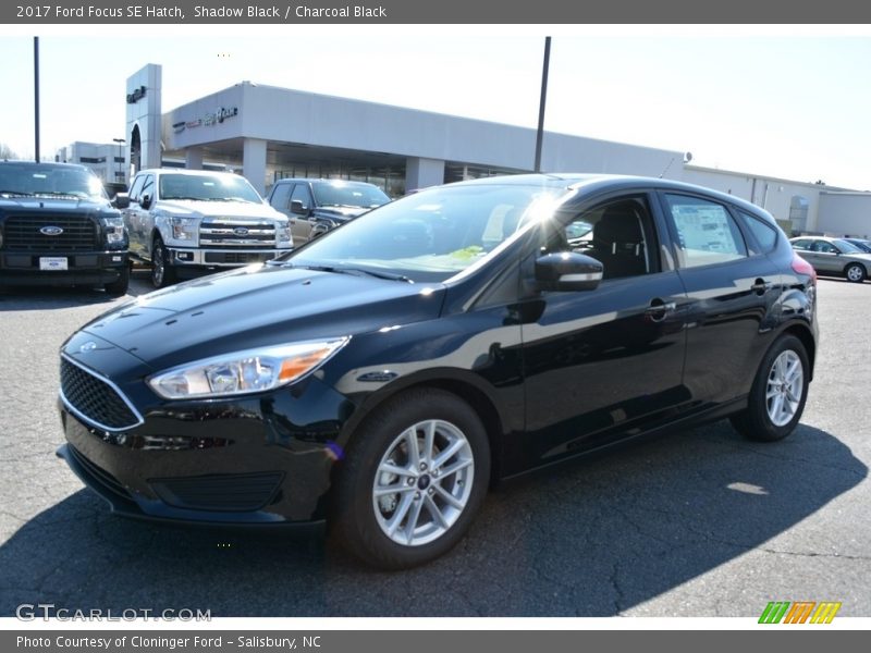Shadow Black / Charcoal Black 2017 Ford Focus SE Hatch