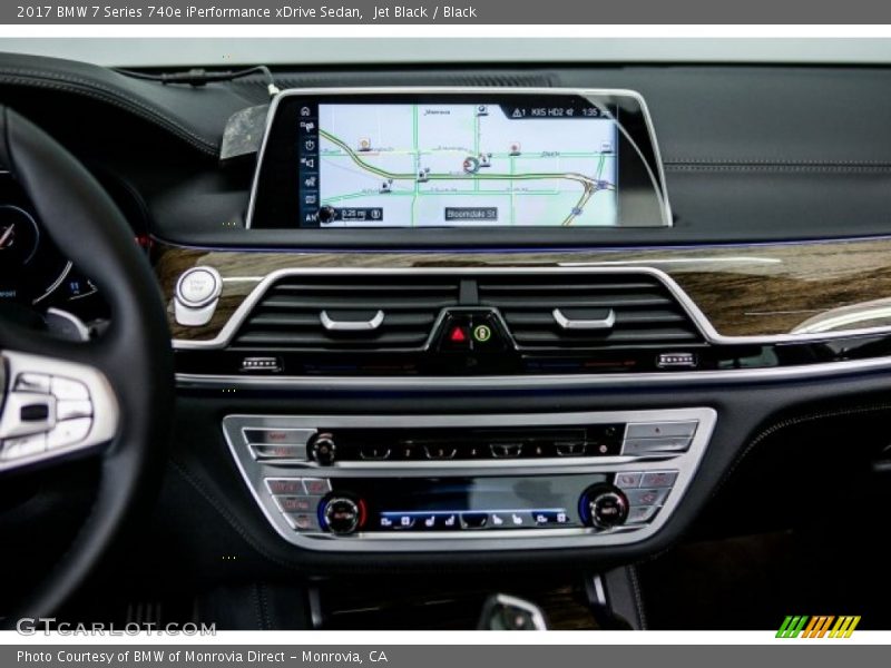 Controls of 2017 7 Series 740e iPerformance xDrive Sedan