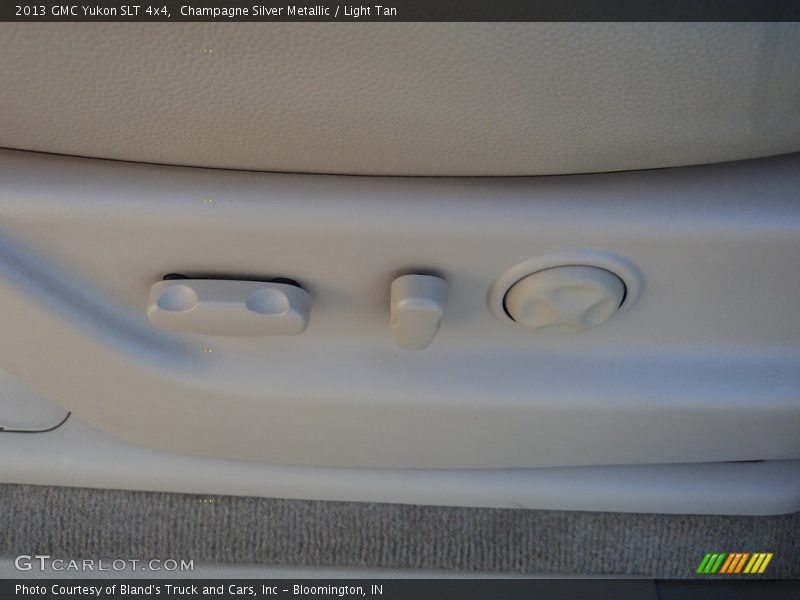 Champagne Silver Metallic / Light Tan 2013 GMC Yukon SLT 4x4