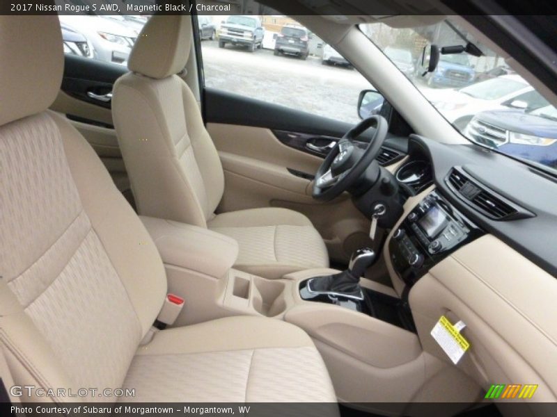 Magnetic Black / Charcoal 2017 Nissan Rogue S AWD