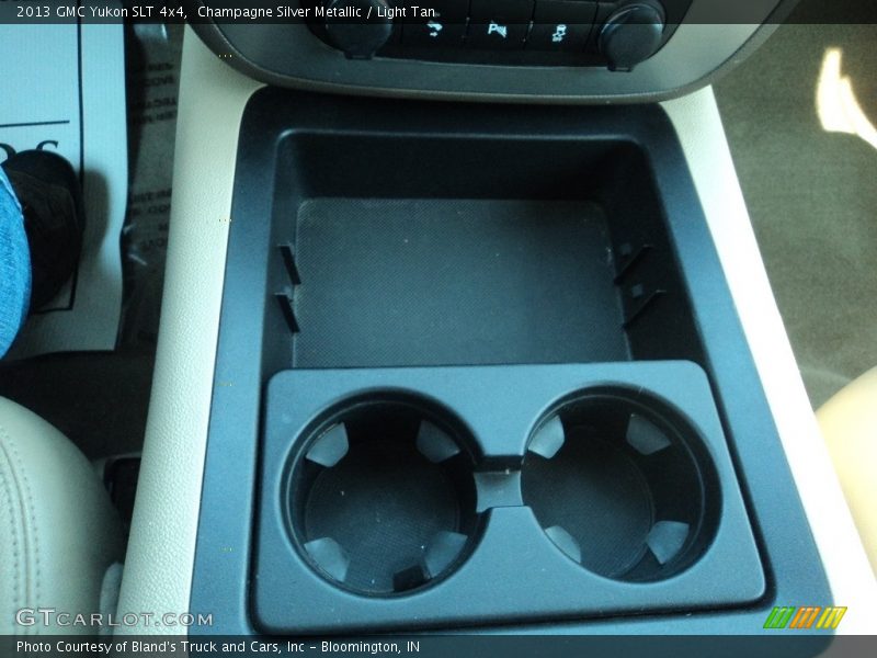Champagne Silver Metallic / Light Tan 2013 GMC Yukon SLT 4x4