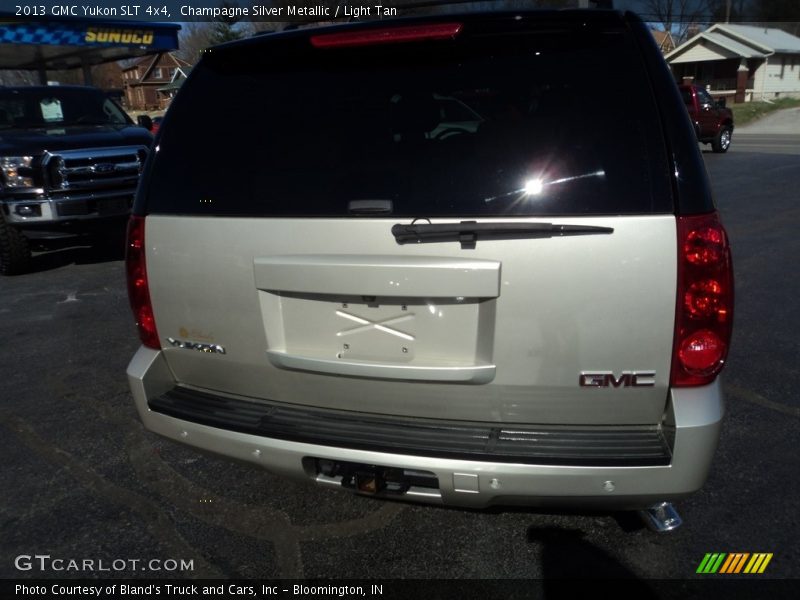 Champagne Silver Metallic / Light Tan 2013 GMC Yukon SLT 4x4