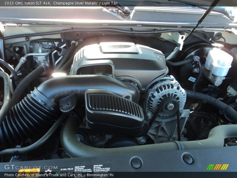 Champagne Silver Metallic / Light Tan 2013 GMC Yukon SLT 4x4