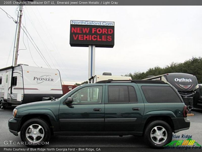 Emerald Jewel Green Metallic / Light Gray 2005 Chevrolet TrailBlazer EXT LS