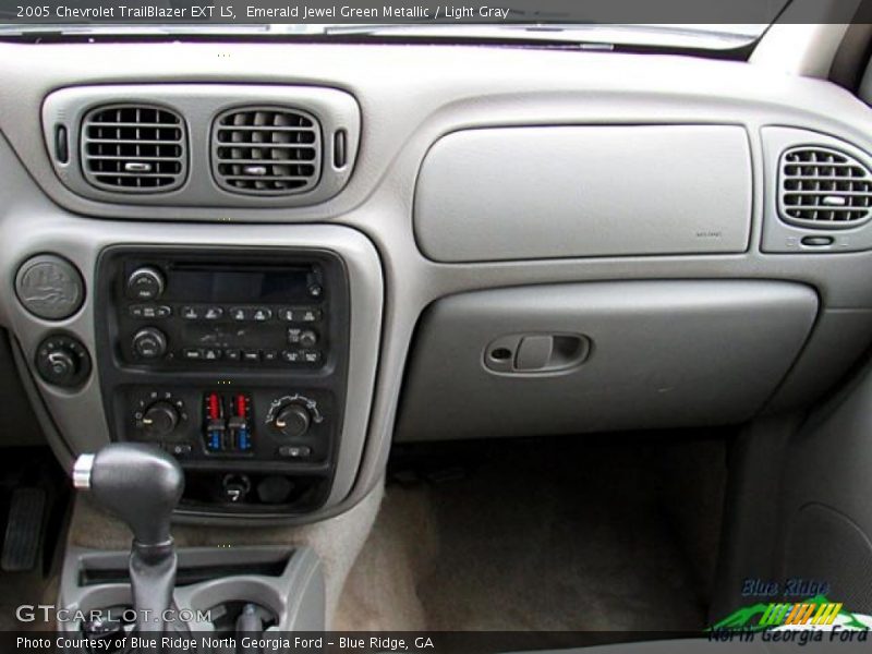 Emerald Jewel Green Metallic / Light Gray 2005 Chevrolet TrailBlazer EXT LS