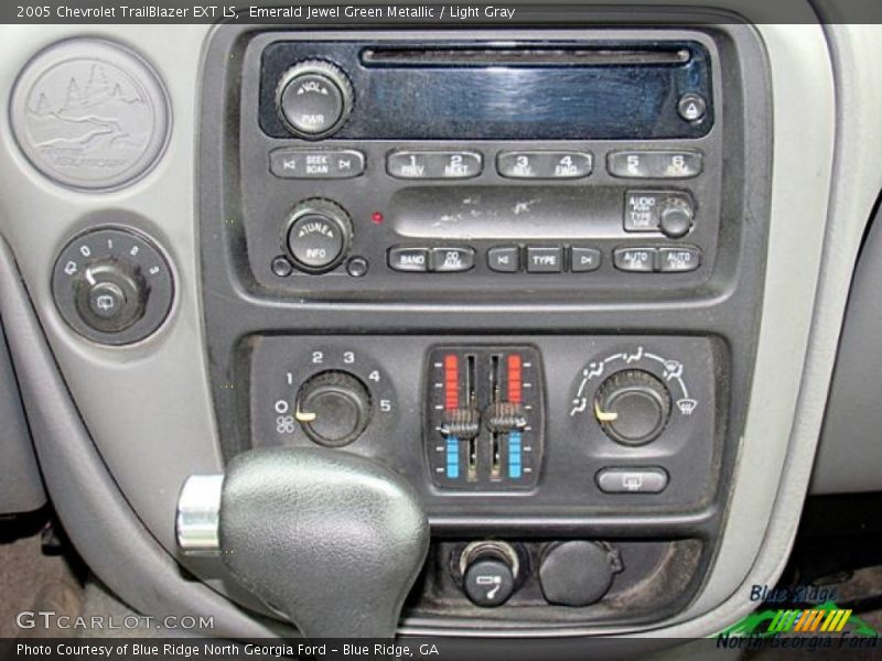 Emerald Jewel Green Metallic / Light Gray 2005 Chevrolet TrailBlazer EXT LS