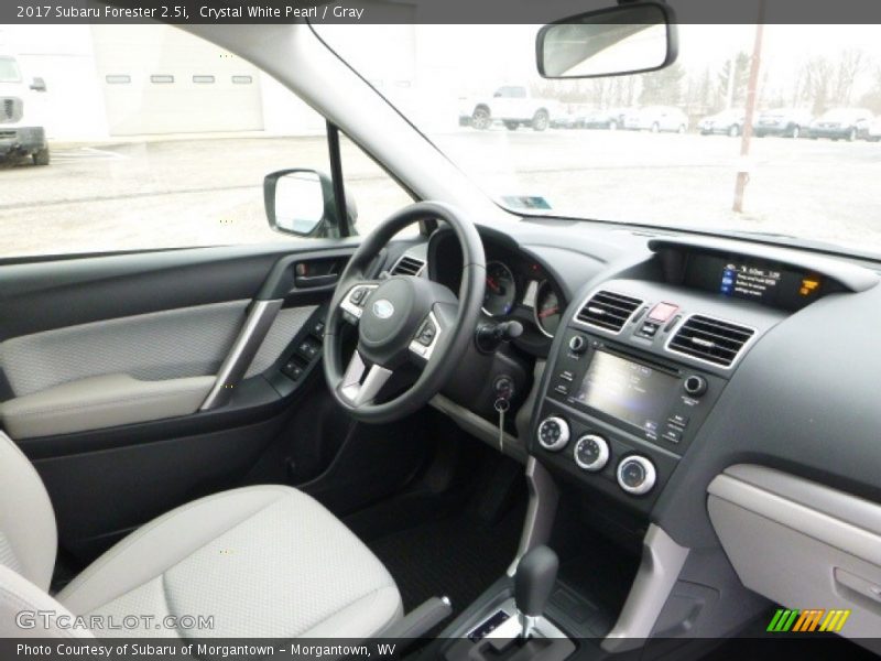 Dashboard of 2017 Forester 2.5i