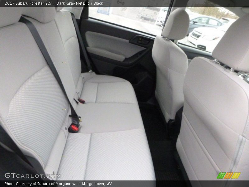 Dark Gray Metallic / Black 2017 Subaru Forester 2.5i