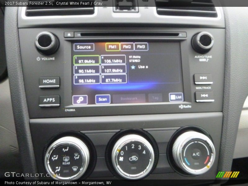 Crystal White Pearl / Gray 2017 Subaru Forester 2.5i