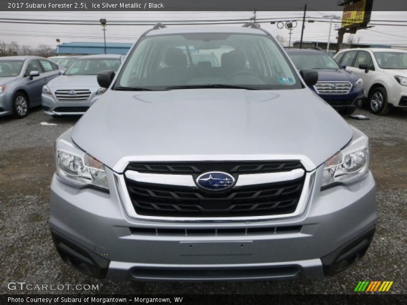 Ice Silver Metallic / Black 2017 Subaru Forester 2.5i