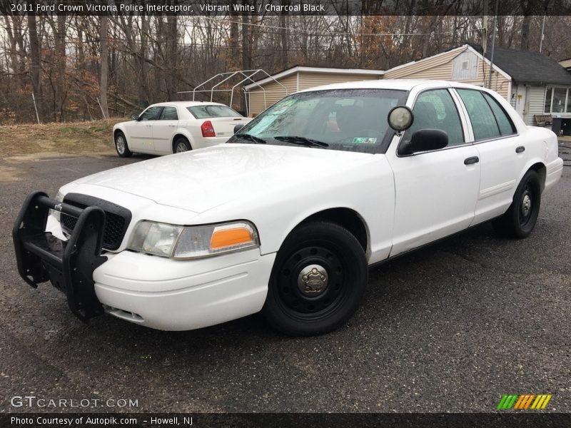 Vibrant White / Charcoal Black 2011 Ford Crown Victoria Police Interceptor