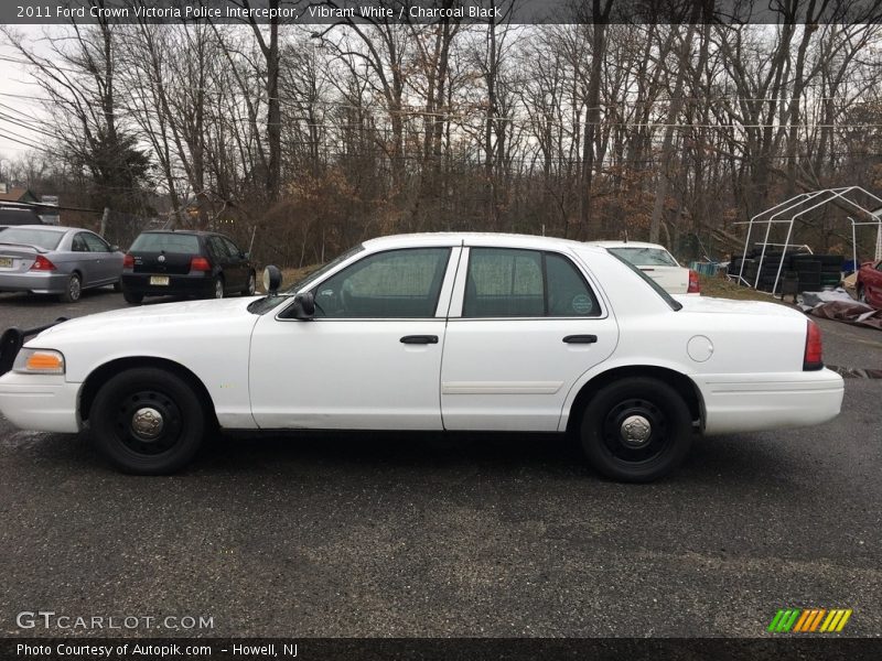 Vibrant White / Charcoal Black 2011 Ford Crown Victoria Police Interceptor