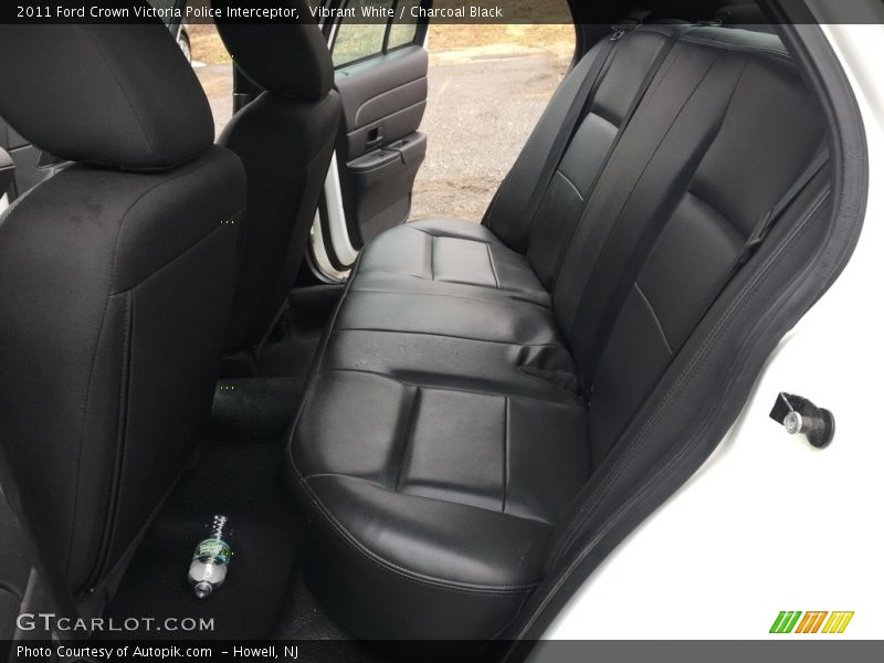Vibrant White / Charcoal Black 2011 Ford Crown Victoria Police Interceptor