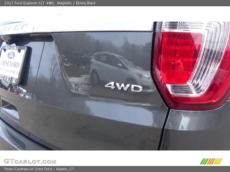 Magnetic / Ebony Black 2017 Ford Explorer XLT 4WD