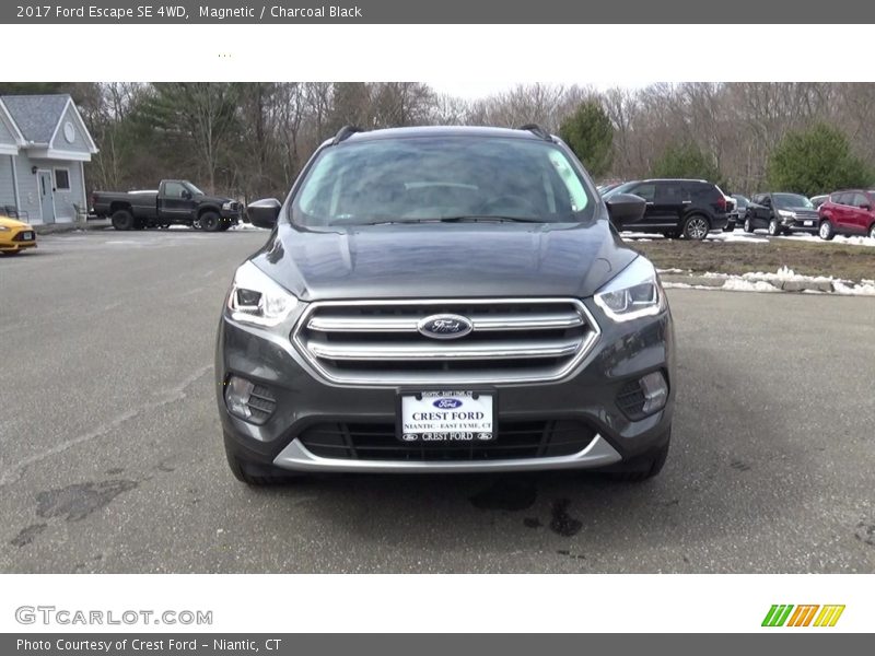 Magnetic / Charcoal Black 2017 Ford Escape SE 4WD