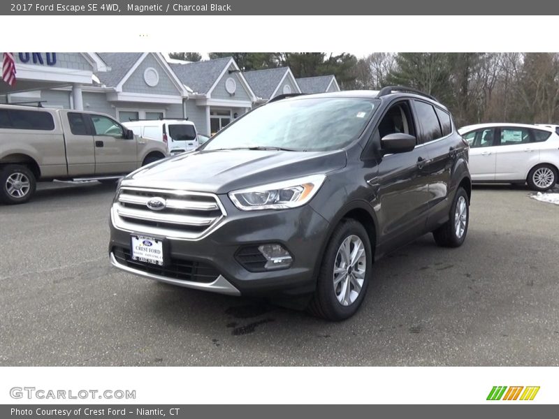 Magnetic / Charcoal Black 2017 Ford Escape SE 4WD