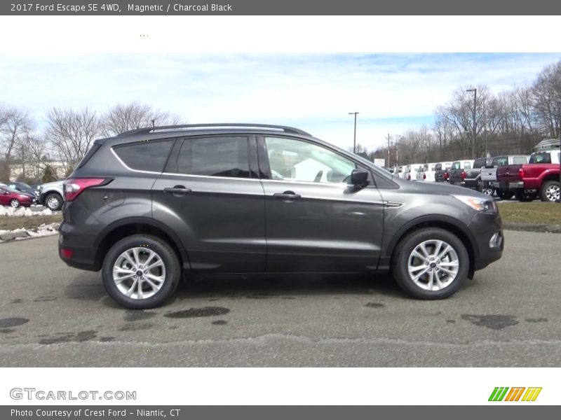 Magnetic / Charcoal Black 2017 Ford Escape SE 4WD