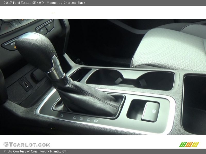Magnetic / Charcoal Black 2017 Ford Escape SE 4WD