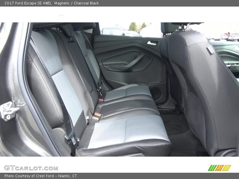 Magnetic / Charcoal Black 2017 Ford Escape SE 4WD