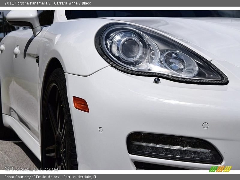 Carrara White / Black 2011 Porsche Panamera S