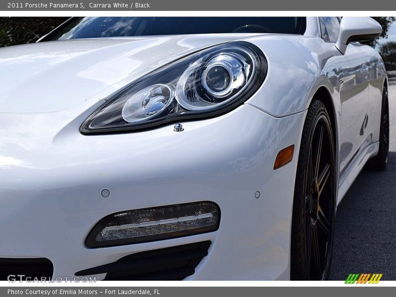 Carrara White / Black 2011 Porsche Panamera S
