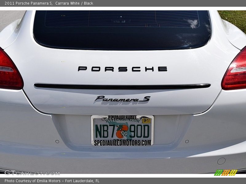 Carrara White / Black 2011 Porsche Panamera S